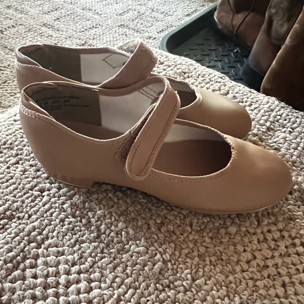 Theatricals girls Nude Tap Shoes
